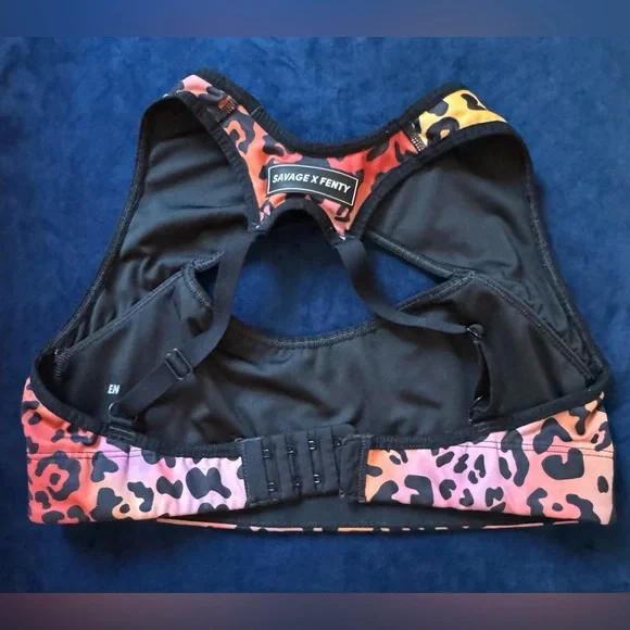 Savage X Fenty Hotline Caramel Leopard Legging & Sports Bra Set - Picture 4 of 8